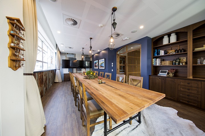 Meeting room at Airbnb new office, Sydney, Australia. Photo by  James Horan 16/11/2015