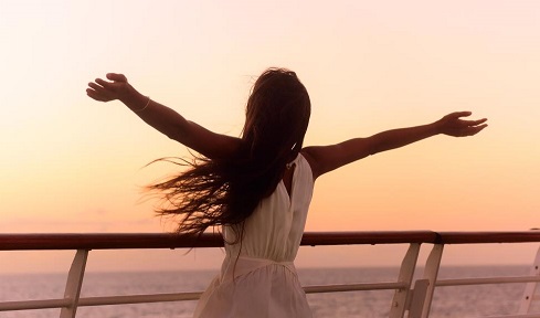 Travel: Best 3 Cruises to Enjoy with The Girls