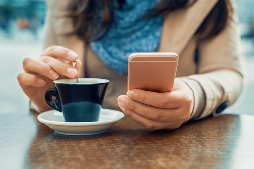 Smartphones Against Stress: Top Apps and Gadgets for Creative Minds