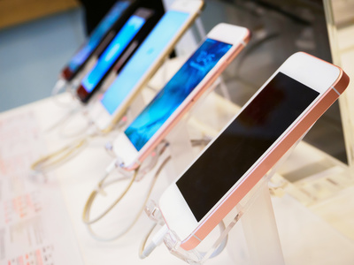 How to Prevent Overspending When Buying Gadgets