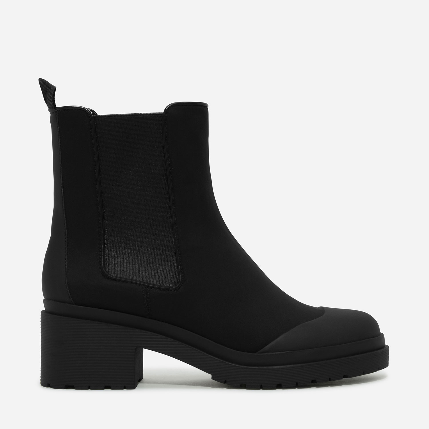 CHARLES & KEITH Basic Chelsea Boots