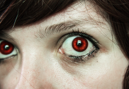 Halloween contact lenses are a horror story for your eyes