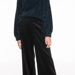 Cue Oversized Textured Sweater