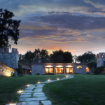 You Need the Best Villa Agent to Help You