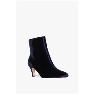 Alannah Hill Breaking Free Velvet Boots