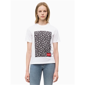 Relaxed Floral Appliqué T-Shirt