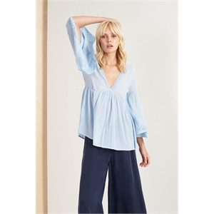 Tigerlily Zoayla Longsleeve Blouse