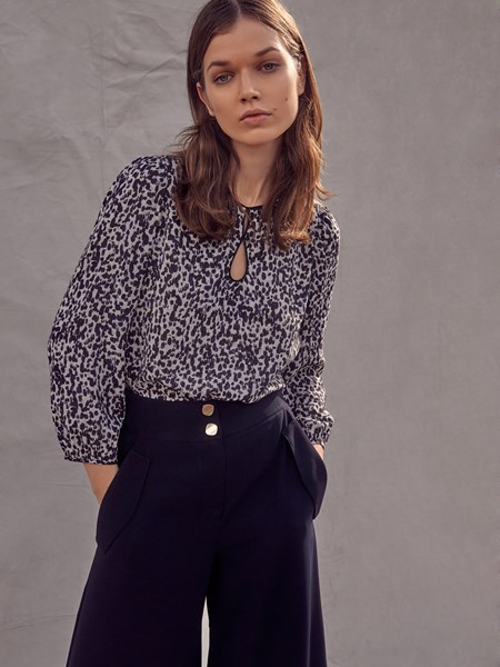 Veronika Maine Ladies Abstract Brushstrokes Top Black